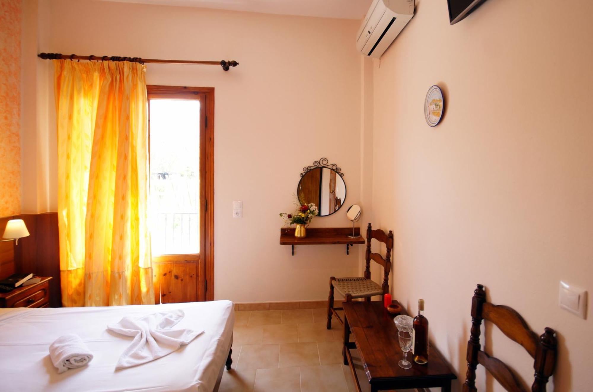 Mr. Greek Villa Petra  Room photo